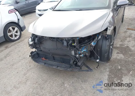 2020 Toyota Camry Se Hybrid from USA, damaged, VIN 4T1J31AK7LU545705